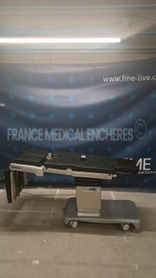 Steris Operating Table Himax HI220 (Powers up) *15373* - 2