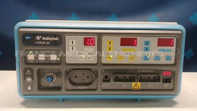 Valleylab Electrosurgical Unit Force 40 (Powers up) *4007S*
