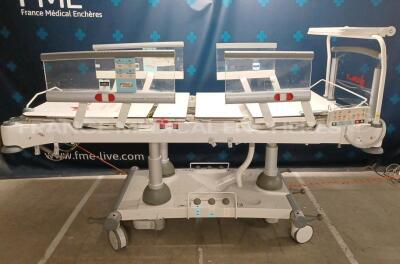 Linet Hospital Bed Multicare - w/ Remote Control - Error detected in primary indicator (Powers up) *20060067542* - 2