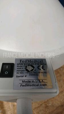 Lot of 2x FedMedical Portable Halogen Operating Light FMI-301FB - missing batteries - Untested - 7