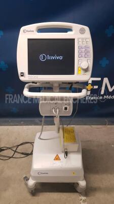 Invivo Patient Monitor Process - YOM 2008 on stand (Powers up)