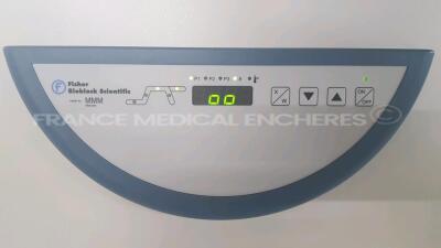 Fischer Bioblock Scientific Incubator Incucell LSIS-B2V/IC404 (Powers up) *D120856* - 4