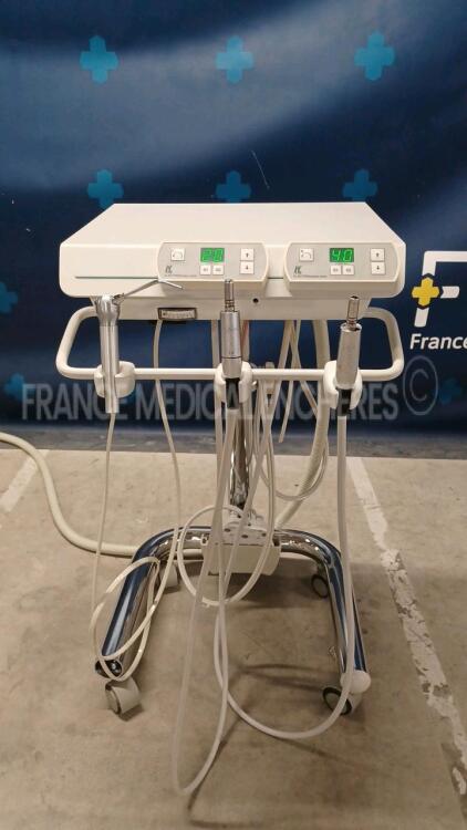 Marus Dental Cart MC3260 w/ Footswitch (Powers up) *MC4250*