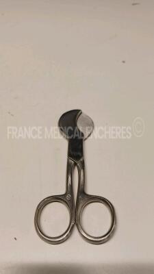 Lot of mixed unknown made surgical scissors - 2