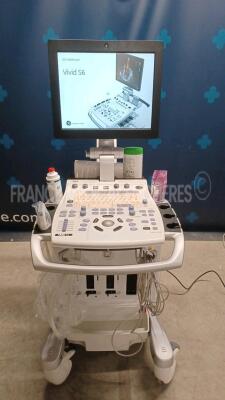 GE Ultrasound Vivid S6 - YOM 12/2014 - S/W 8.0.2 - in excellent condition - tested and controlled by GE Healthcare - Ready for clinical use - Options -ATO/ASO/TM Anatomique/Tissue Velocity Imaging & Tissue Tracking/M4S-RS/LOGIQView/Convexe Virtuel/Q analy