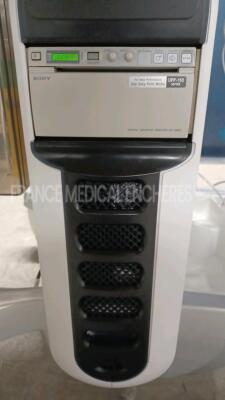 GE Ultrasound Vivid S6 - YOM 12/2014 - S/W 8.0.2 - in excellent condition - tested and controlled by GE Healthcare - Ready for clinical use - Options -ATO/ASO/TM Anatomique/Tissue Velocity Imaging & Tissue Tracking/M4S-RS/LOGIQView/Convexe Virtuel/Q analy - 21