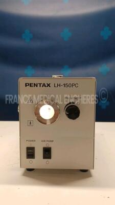 Pentax Light Source LH-150PC - YOM 2010 (Powers up) *eb019487*