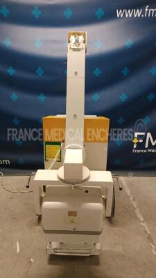 Siemens Mobile X-Ray Mobilett 2 (Powers up)