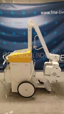 Siemens Mobile X-Ray Mobilett 2 (Powers up) - 2