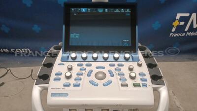 GE Ultrasound Vivd S60N - YOM 2018 - S/W 202 - in excellent condition - tested and controlled by GE Healthcare – ready for clinical use - Options - Vivid S60 - Contrast VG - View X - AFI - 2D - IMT - Tissue Tracking w/ GE Probe 3Sc-RS - YOM 2019 (Powers u - 5