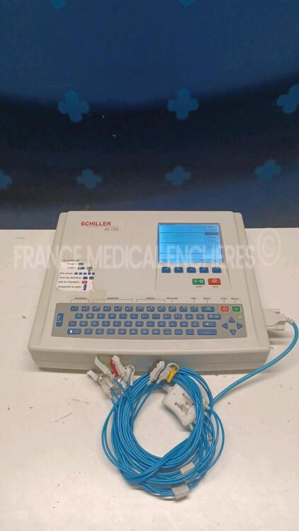 Schiller ECG AT-102 - YOM 2009 - w/ ECG leads (Powers up) *07005891*