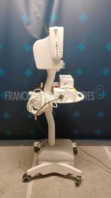 Medrad MRI Monitoring System Veris 8600 - S/W 3.2 - Multilingual Device - w/ Monitor - Battery Charging System - Trolley (Powers up) *033512/301263733556/AX001025* - 3