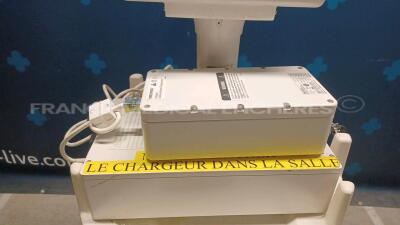 Medrad MRI Monitoring System Veris 8600 - S/W 3.2 - Multilingual Device - w/ Monitor - Battery Charging System - Trolley (Powers up) *033512/301263733556/AX001025* - 7