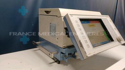 Drager Ventilator Evita 4 - YOM 2007 - S/W 04.22 - Type 8419415 - Count 92590 hours - Italian Language (Powers up - Damaged - See Pictures) *ARYM-0396* - 2