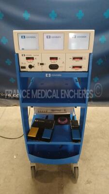 Covidien Electrosurgical Unit ForceTriad - YOM 2012 - S/W 4.0 w/ 3 Footswitches (Powers up) *t2k32878ex*