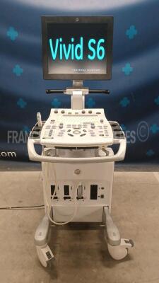 GE Ultrasound Vivid S6 - YOM 2014 - S/W 12.2 - Options - ATO/ASO - Anatomis TM - Tissue Velocity Imaging Tissue Tracking / M4S-RS - LOGIQView - Convex Virtual - TEE - Exportation USB - Stress Optim - DICOM - AFI w/ GE Probe 9L-RS - YOM 2014 and Sony Digit