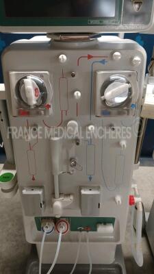 Lot of 1x Nikkiso Dialysis DBB-07 (No power) and 1x Fresenius Dialysis multiFiltrate - YOM 2013 - S/W 5.2 (Powers up) *73007N03/3MUG7632* - 6