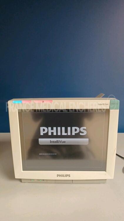 Lot of 4 x Philips Patient Monitors MP70 - YOM 2004 - S/W J10.50 - Damaged see pictures (All power up) *de35023038/de35023044/de35023046/de35023048*