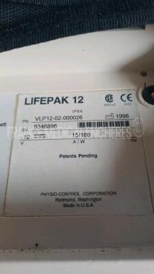 Medtronic Physio-Control Monitor/Defibrillator LIFEPAK 12 - YOM 1998 - S/W 3011371-099- french language (no password to change the language) User Test Passed - Options - , , SPO2, PNI, ECG, - w/ missing Paddles and 1 x Carry Case - No Batteries included ( - 5