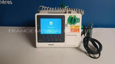 Philips Monitor Defibrillator HeartStart XL Plus - YOM 2012 - french language - options ECG (Powers up) *us01202703*