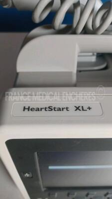 Philips Monitor Defibrillator HeartStart XL Plus - YOM 2012 - french language - options ECG (Powers up) *us01202703* - 4