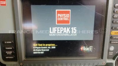 Medtronic Physio-Control Monitor/Defibrillator LIFEPAK 15 - YOM 2009 - S/W 3207410-007 - User Test Passed - Options - Pacer, CO2, SPO2, NIBP, ECG, Auxiliary Power and Printer - w/ Paddles and 2 x Physio-Control Li-ion Rechargeable Batteries and 1 x Carry - 3