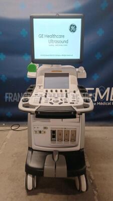 GE Ultrasound Vivid E9 - YOM 2015 - S/W 1.8 - in excellent condition - tested and controlled by GE Healthcare - Ready for clinical use - Options - 4D - 4D Advanced - AFI - Scan Assist Pro - VG Contrast - DICM - Stress Module - VG 4D - 2D Auto EF - 4V Acti