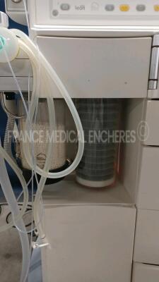 Heinen Lowenstein Ventilator Leon plus neo - YOM 2012 - S/W 3.8.7 (Powers up) *0200010hul00303887* - 3