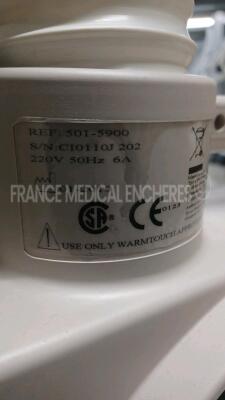 Lot of 1x Nellcor Patient Warming Unit Warm Touch - YOM 2011 and 1x Mallinckrodt Medical Patient Warming Unit Warm Touch - YOM 2010 - Damaged see picture (Both power up) *Ci0110J202/CI1011S284* - 5