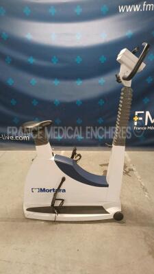 Mortara Ergometer Ergoselect200 - YOM 2011 - Damaged see picture - Untested due to the missing power supply *2011004604* - 5