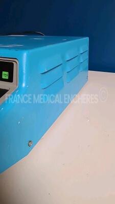 Valleylab Electrosurgical Unit Force 2 (Powers up) *10839T* - 2