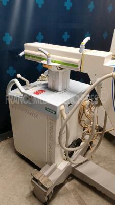 Siemens C-Arm Siremobil Compact L - YOM 2008 - S/W 2.0.1 w/ Remote Control and Footswitch - Damaged see picture (Powers up) *9851* - 6