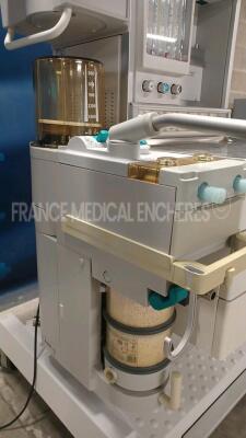 Datex Ohmeda Ventilator Aestiva/5(Powers up) *amrg02298* - 7