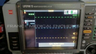 Medtronic Physio-Control Monitor/Defibrillator LIFEPAK 15 - YOM 2011 - S/W 3207410-008 - User Test Passed - Options - Pacer, CO2, SPO2, NIBP, ECG, Auxiliary Power and Printer - w/ Paddles and 2 x Physio-Control Li-ion Rechargeable Batteries and 1 x Carry - 2