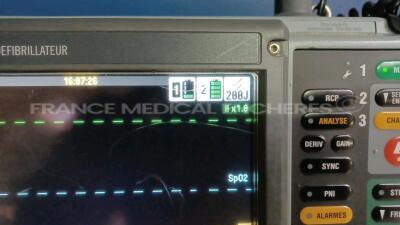 Medtronic Physio-Control Monitor/Defibrillator LIFEPAK 15 - YOM 2011 - S/W 3207410-008 - User Test Passed - Options - Pacer, CO2, SPO2, NIBP, ECG, Auxiliary Power and Printer - w/ Paddles and 2 x Physio-Control Li-ion Rechargeable Batteries and 1 x Carry - 7