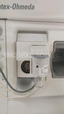 GE Ventilator Aisys upgraded CS2 - YOM 2011 - S/W 10.00 w/ GE Gas Module E-CAIO (Powers up) *anaq00244* - 5