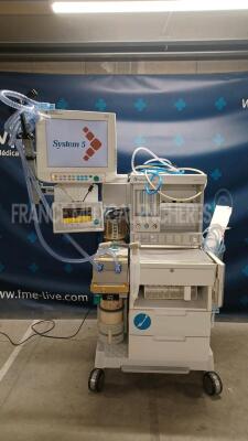 Datex Ohmeda Ventilator Aestiva S/5 w/ Datex Ohmeda Monitor S/5 (Powers up) *amrh02914* - 2