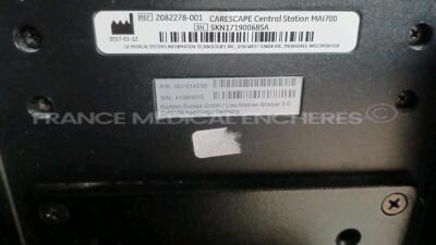 Lot of 1 x GE Central Station Carescape MAI700- YOM 2017 - French Language (Powers up) and 1 x GE Telemetry Server Carescape MP100R - YOM 2012 (Powers up) and 3 x GE Telemetry Transmitters T4 - YOM 2022 (All power up) *SEE12490265GA/SKN17190068SA/SFY22030 - 8