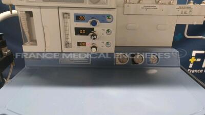 Drager Ventilator Fabius GS premium - YOM 2009 - S/W 3.35 - 35 589 hours -(Powers up) *asal0055* - 6