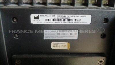 Lot of 1 x GE Central Station Carescape MAI700 - YOM 2017 - French Language (Powers up) and 1 x GE Telemetry Server Carescape MP100R - YOM 2017 (Powers up) and 5 x GE Telemetry Transmitters T4 - YOM 2011/2015 (All power up) *SKN17190072SA/SEE17210016SA/SF - 6