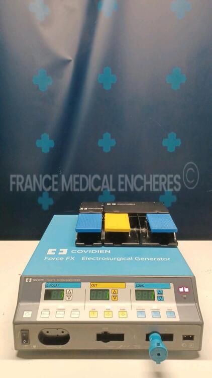 Valleylab Electrosurgical Unit Force FX 8CS YOM 2013 -w/ footswitch (Powers up) *s3l11277ax*