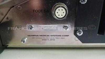 Olympus Xenon Light Source Evis Exera III CLV-190 (No power -Damaged - See Pictures - For spare parts) *7456342* - 7