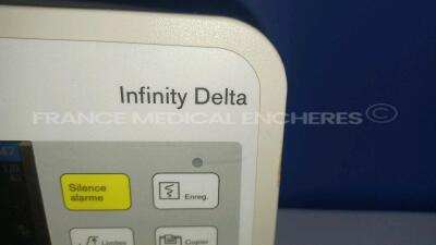 Drager Patient Monitor Infinity Delta - YOM 2010 - S/W VF8.1-W - French Language - w/ 1 x Drager Infinity Dock Station - YOM 2005 (Powers up - See damages - See Pictures) *6002536269* - 6