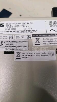 Lot of 1 x Philips ECG Trim 2 and 1 x Nihon Kohden ECG 1250 K YOM 2013 damaged see picture with ECG leads (Both power up) *US30818727/08820* - 9