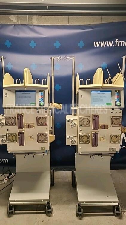 Lot Of 2 x Fresenius Dialysis Machine Multifiltrate - S/W 5.25 -count 26842/21482 hours (Both power up) *9MUG4764/8MUG3576*