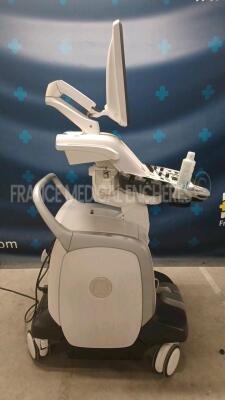 GE Ultrasound Vivid E9 - YOM 2015 - S/W 113 - Options - 4D - 4D Advanced - Advanced QScan Imaging - AFI - IMT - SCan Assist Pro - VG Contrast - Advanced Contrast - DICOM - Stress Module - 2D - Vivid E9 4D Expert Option w/ GE Probe M5Sc-D - YOM 2021 (Power - 2