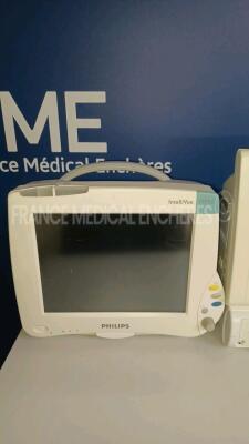 Lot of 1 x Philips Patient Monitor IntelliVue MP50 - YOM 2004 and 1 x Spacelabs Patient Monitor Ultraview SL (No Power - Damaged - For spare parts - See Pictures) *1369-004128/DE44010913* - 3