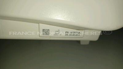 Lot of 1 x Philips Patient Monitor IntelliVue MP50 - YOM 2004 and 1 x Spacelabs Patient Monitor Ultraview SL (No Power - Damaged - For spare parts - See Pictures) *1369-004128/DE44010913* - 9