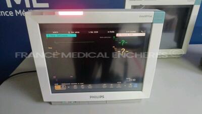 Lot of 5 x Philips Patient Monitors IntelliVue Neonatal MP70 - YOM 10/2009 - S/W L.01.22 - w/ 5 x Philips Modules M3001A - YOM/Refurbished YOM 10/2009 (Powers up) *DE84391734/DE907T8662/DE84391777/DE907T8723/DE84391703/DE907T8528/DE84391705/DE717N3314/DE8 - 8