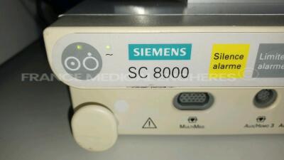 Lot of 4 x Siemens Patient Monitoring Base Systems SC 8000 - YOM 2003 - S/W VF4.3-W - w/ 3 x Acer Monitors AL1717 F - YOM 2007 (All power up - Missing monitor for one unit - French Language - See Pictures) *5493195752/5493197750/5493195253/5493195155* - 10